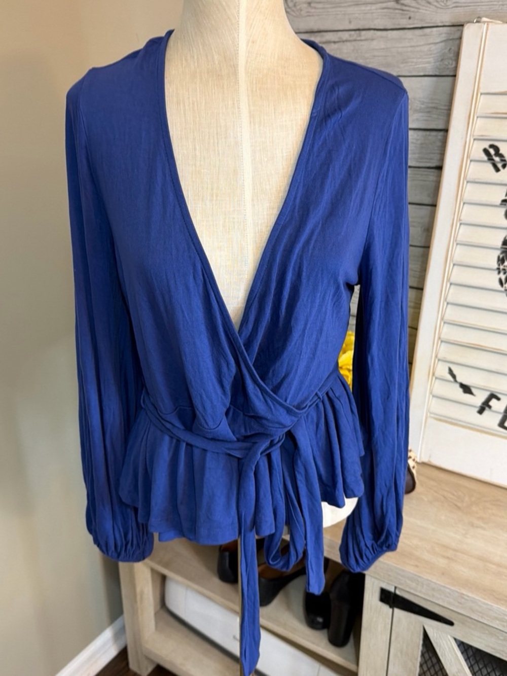 Banana republic Blue wrap elastic top